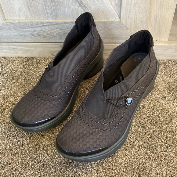 Bzees Women Energy Slip On Shoes 10